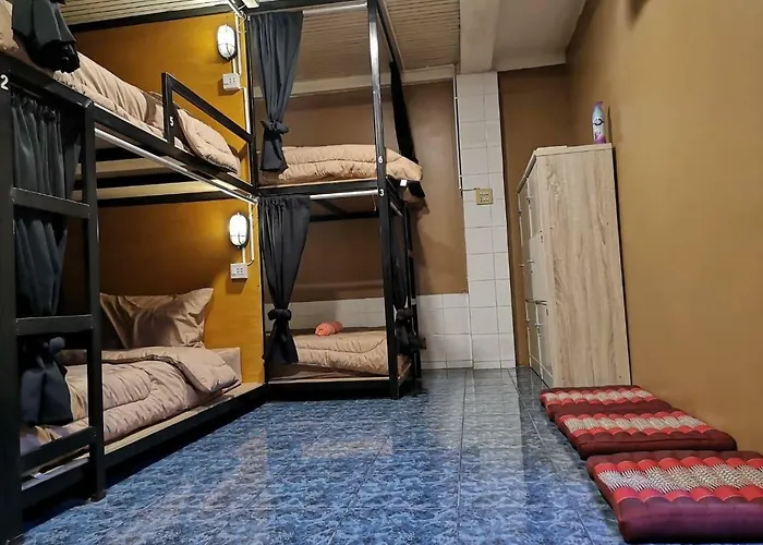 Waterside House &hostel 曼谷